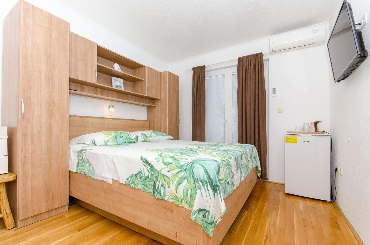 Rooms Nikola Tučepi Εξωτερικό φωτογραφία